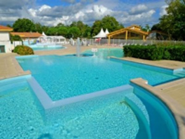 Location Mobilhome luxe cpg 4 piscine lac océan Sanguinet Landes