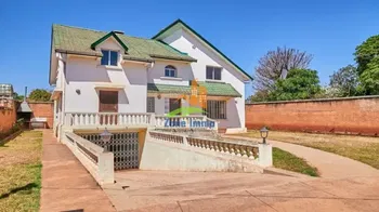 Location Villa étage F7 Mandrosoa Ivato Antananarivo Madagascar