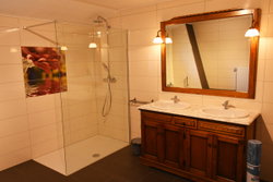 Salle de bain 1