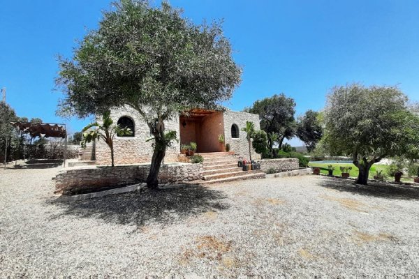 Location Villa pierre piscine jardin Essaouira Maroc