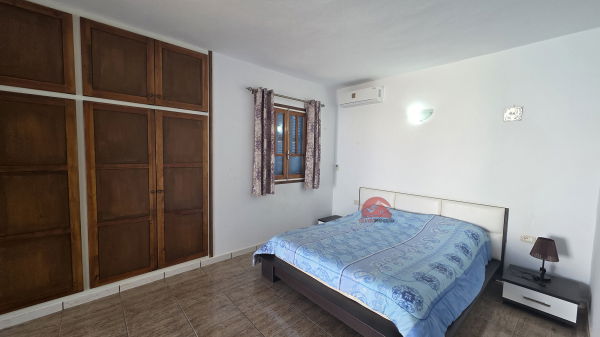 Villa / Salon / Cuisine / Chambre / Chambre2