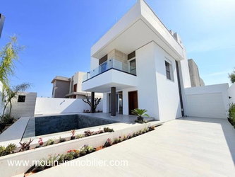 Villa avec piscine S+5 à vendre à Hammamet Nord