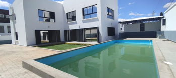 Annonce location IVANDRY GRANDE VILLA f5 NEUVE MODERNE JARDIN PISCINE DANS 1 RESIDENCE SECURISEE Antananarivo