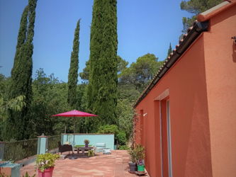Arrivée terrasse principale
