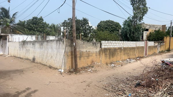 terrain 400 mètres carrés  à vendre à Saly