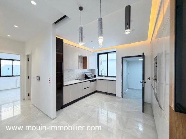 Villa avec piscine S+5 à vendre à Hammamet Nord