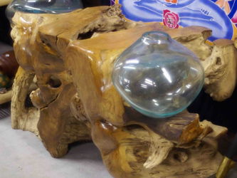 grande table basse bois vases verre H Sedan Ardennes
