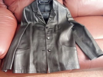 Blouson en peau véritable noir - Taille 36 pour femme.