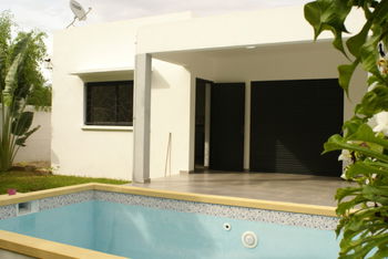 Annonce VENTE MAISON T4 PISCINE-Majunga Madagascar Mahajanga