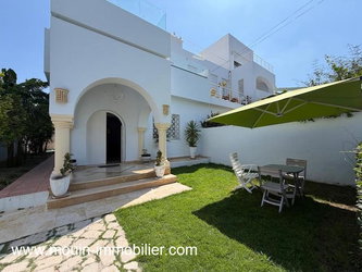 villa S+4 avec piscine