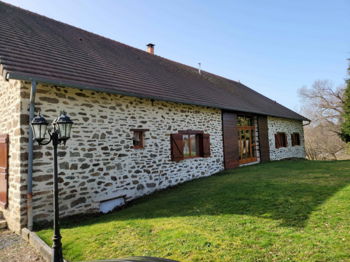 Vente MAGNIFIQUE MAISON GRANGE RENOVEE Espartignac Corrèze