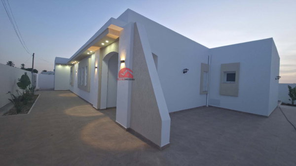 Villa neuve titrée à vendre à Ghizen Djerba