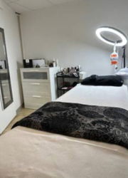 Cabine esth&eacute;tique &agrave; sous louer EAUX VIVE