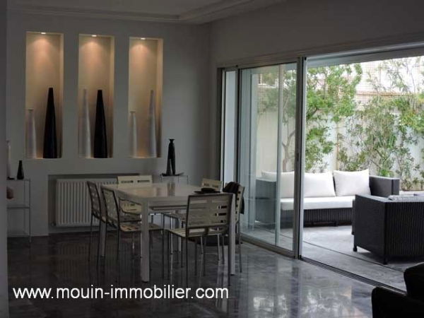 villa avec piscine S+5 à vendre à Yasmine Hammamet