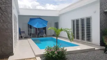 Vente Villa 2 chambres, piscine et puits à Ngaparou