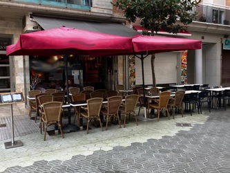 Fonds commerce GÉRANCE RESTAURANT RENTABLE PLEIN COEUR SALOU Espagne