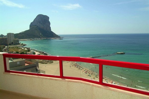 Appart 4 pers face mer accès direct plage 1 cham clim pisc park Calpe
