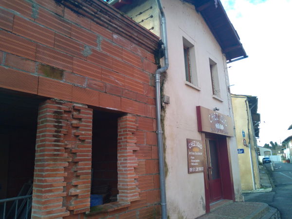 Façade avec travaux