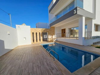 Location belle villa sans meubles Nabeul Tunisie