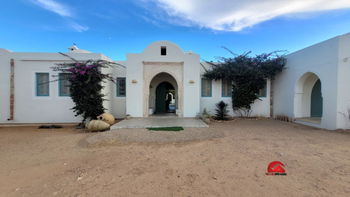 Vente MAISON DJERBIENNE PISCINE À DJERBA TUNISIE