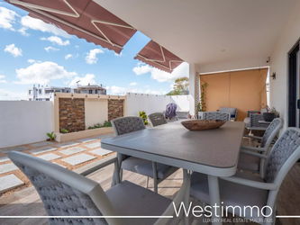 FLIC EN FLAC - Villa neuve et moderne de 3 chambres en suite avec vue mer et piscine