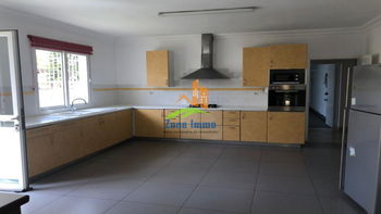 Location Grande villa étage F5+combles Ambatobe Antananarivo Madagascar