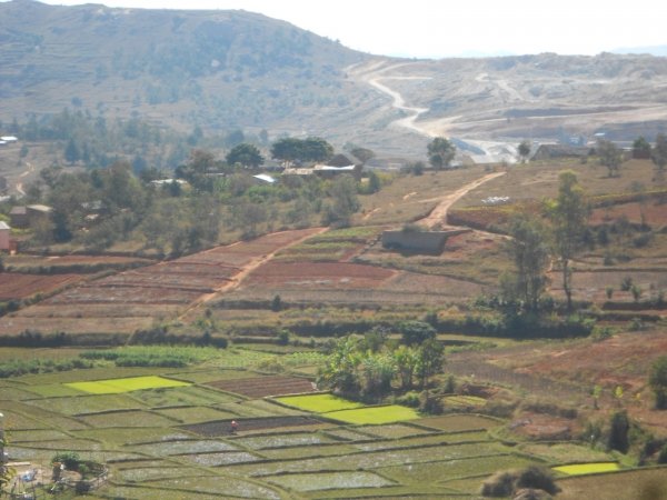 Vente Terrain 700 m² Antohibe Ambohidratrimo Antananarivo Madagascar