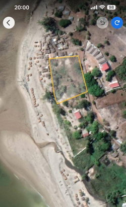 Le terrain vue sur Google maps 
