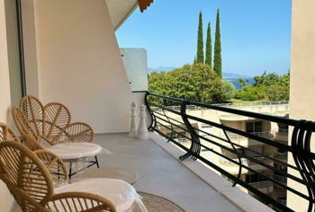 LUXUEUX APPARTEMENT 1CH VUE MER DANS RESIDENTIEL JARDIN EXOTIQUE MONACO