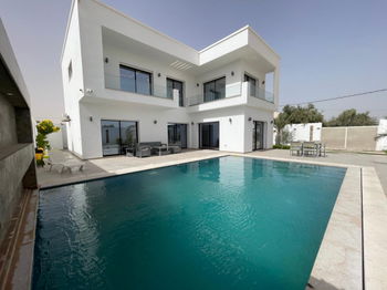 Vente 1 luxueuse villa piscine Tezdaine ZA Djerba Tunisie