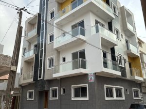 joli immeuble 2023 comprenant 8 appartements vente Dakar Sénégal