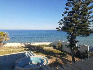Vente 1 villa pieds dans l&#039;eau KANTAOUI Sousse Tunisie