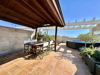 Magnifique appartement atico splendide terrasse jacuzzi Rosas Santa Margarita