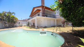 Annonce location SUPERBE SPACIEUSE VILLA F7 PISCINE ANDROHIBE Antananarivo