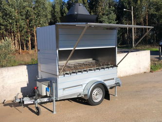 Barbecue Remorque 10 Grils Rotatives – 30 Poulets Aveiro Portugal