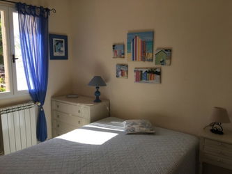 Chambre avec sa salle d'eau wc attenante