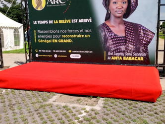 ECRAN EN LOCATION