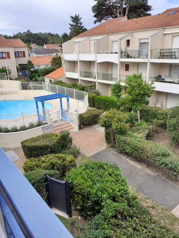 LOCATION SAISONNIERE APPARTEMENT VENDEE RESIDENCE SECURISEE PARKING PISCINE