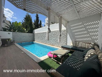S+2 avec piscine privée à vendre à mrezka