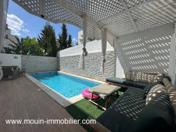 S+2 avec piscine privée à vendre à mrezka
