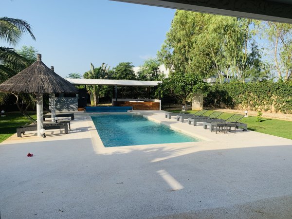 Vente nguérigne belle villa 4 chambres piscine M'Bour Sénégal