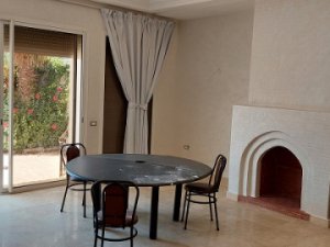 Villa meublée piscine pour location longue durée Tanger Maroc