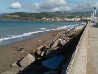 VENTE TERRAIN R+3 1000m² FRONT MER AZLA BEACH Tétouan Maroc