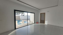 Piscine / Hall /