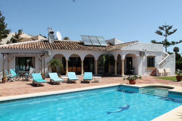 Location Villa plain pied piscine privative 300m/plage Mijas Espagne