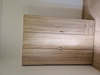 Annonce Armoire Avèze Gard