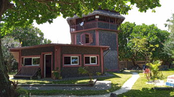 Vue d'ensemble de l'habitation principale