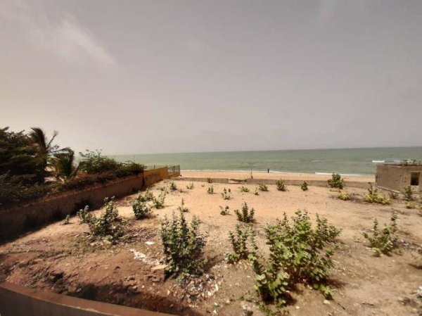 Vente villas terrains pied dans l'eau dakar Sénégal