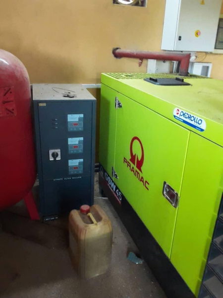 local technique, groupe électrogène Pramac, surpresseur, ballon