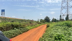 Terrain de 450m2 à Kiniabour